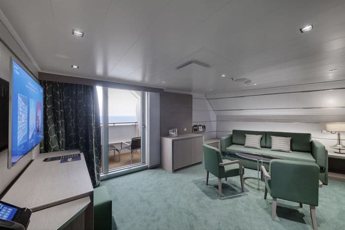 MSC Cruises MSC Seaview Accommodation Grand Suite 4.jpg